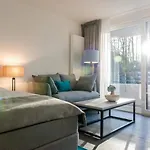 Ξενοδοχείο με διαμερίσματα Intermar & *