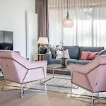 Ξενοδοχείο με διαμερίσματα Intermar & Γκλύξμπουργκ