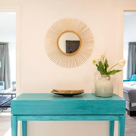 アパートホテル Intermar &