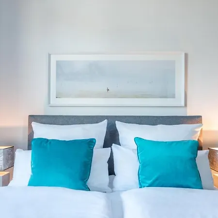 アパートホテル Intermar &