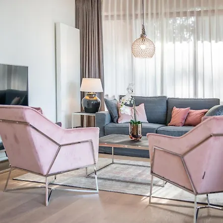 Intermar & アパートホテル グリュックスブルク