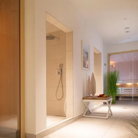 アパートホテル Intermar & 4*